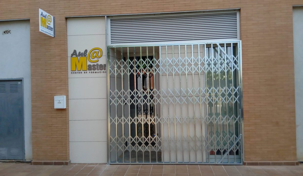 Fabricación a medida e instalación de cierres de seguridad para locales